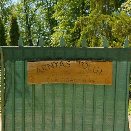 árnyas Tölgy Tatil Evi *