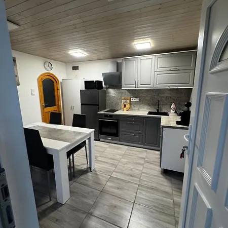 Hébergement de vacances Arnyas Toelgy