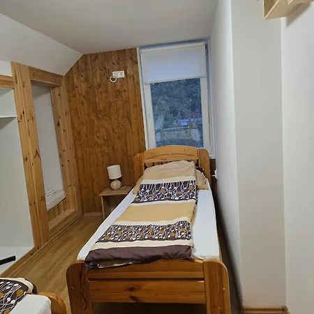 Arnyas Toelgy Hébergement de vacances *